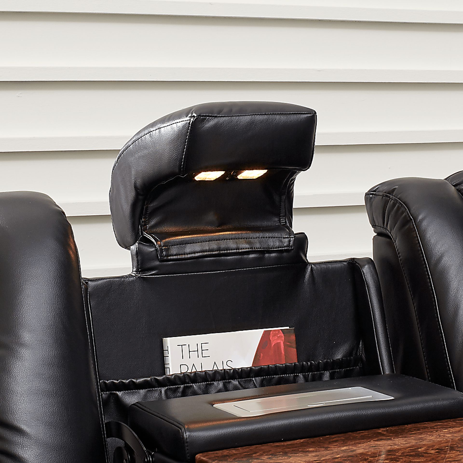 Madden Park Black Dual Power Reclining Sofa - Image 4
