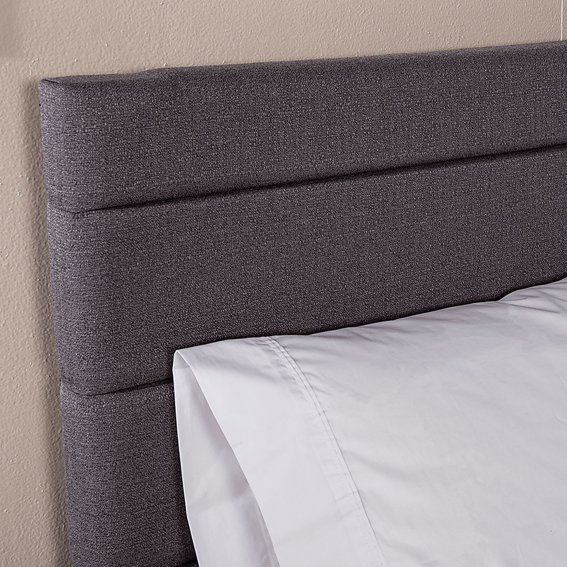 Madelle Gray Queen Bed - Image 7