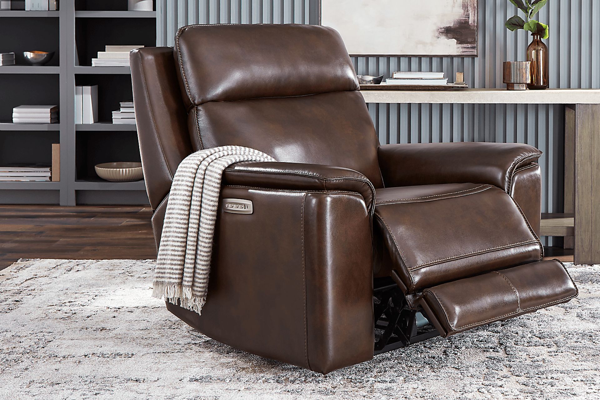 Magellan Chocolate Leather Dual Power Recliner - Image 4
