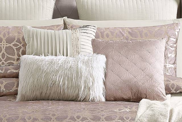 Maggiora Blush 10 Pc King Comforter Set - Thumbnail - Image 2