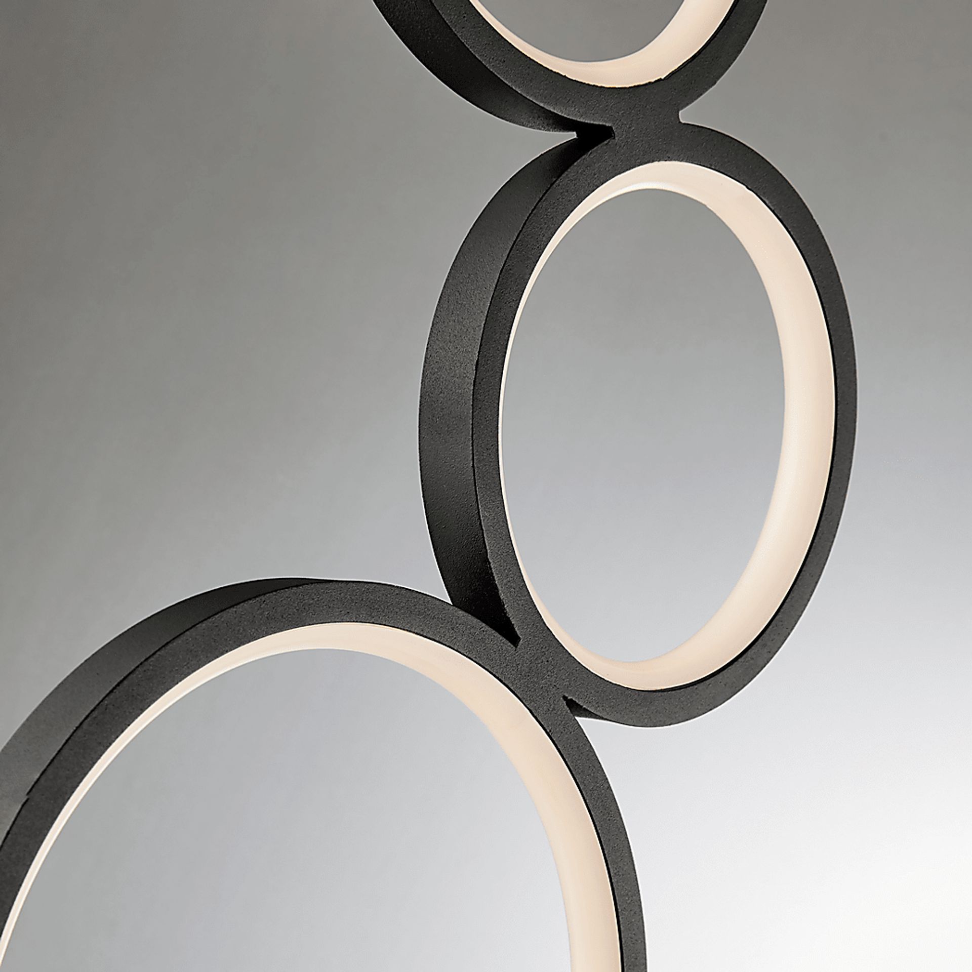 Magna Circle Black Lamp - Image 3