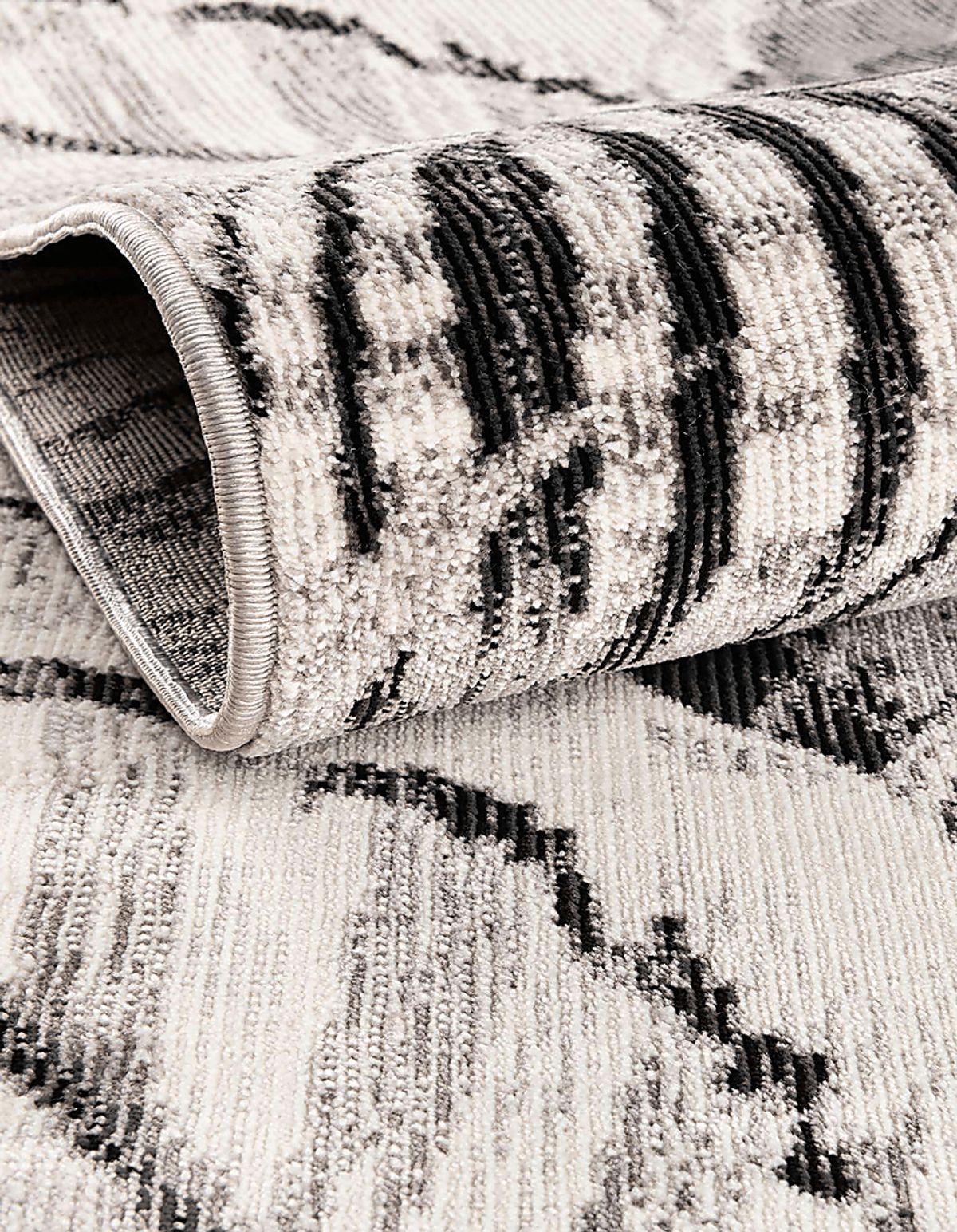 Magnolia Charcoal,Ivory Beige,Black,Gray Rugs | Rooms to Go