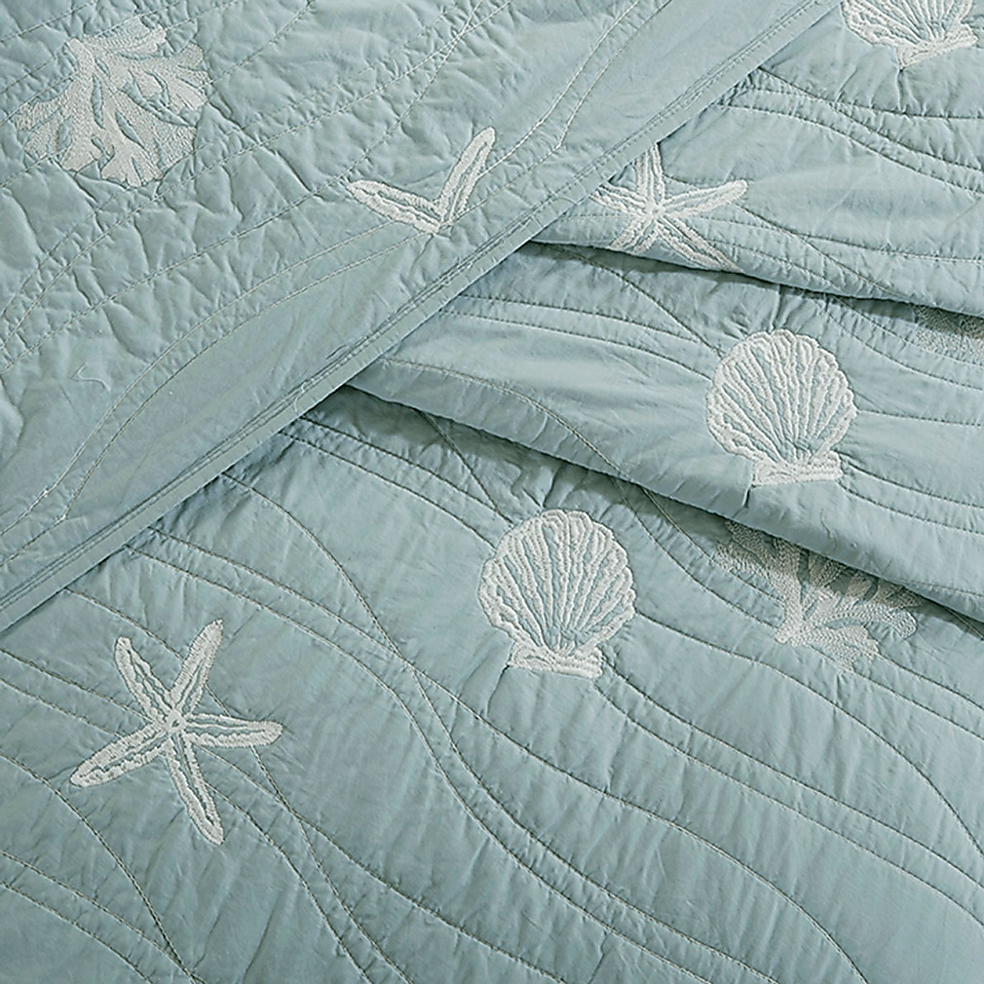 Mahaska Seafoam 4 Pc Full/Queen Coverlet Set - Image 3