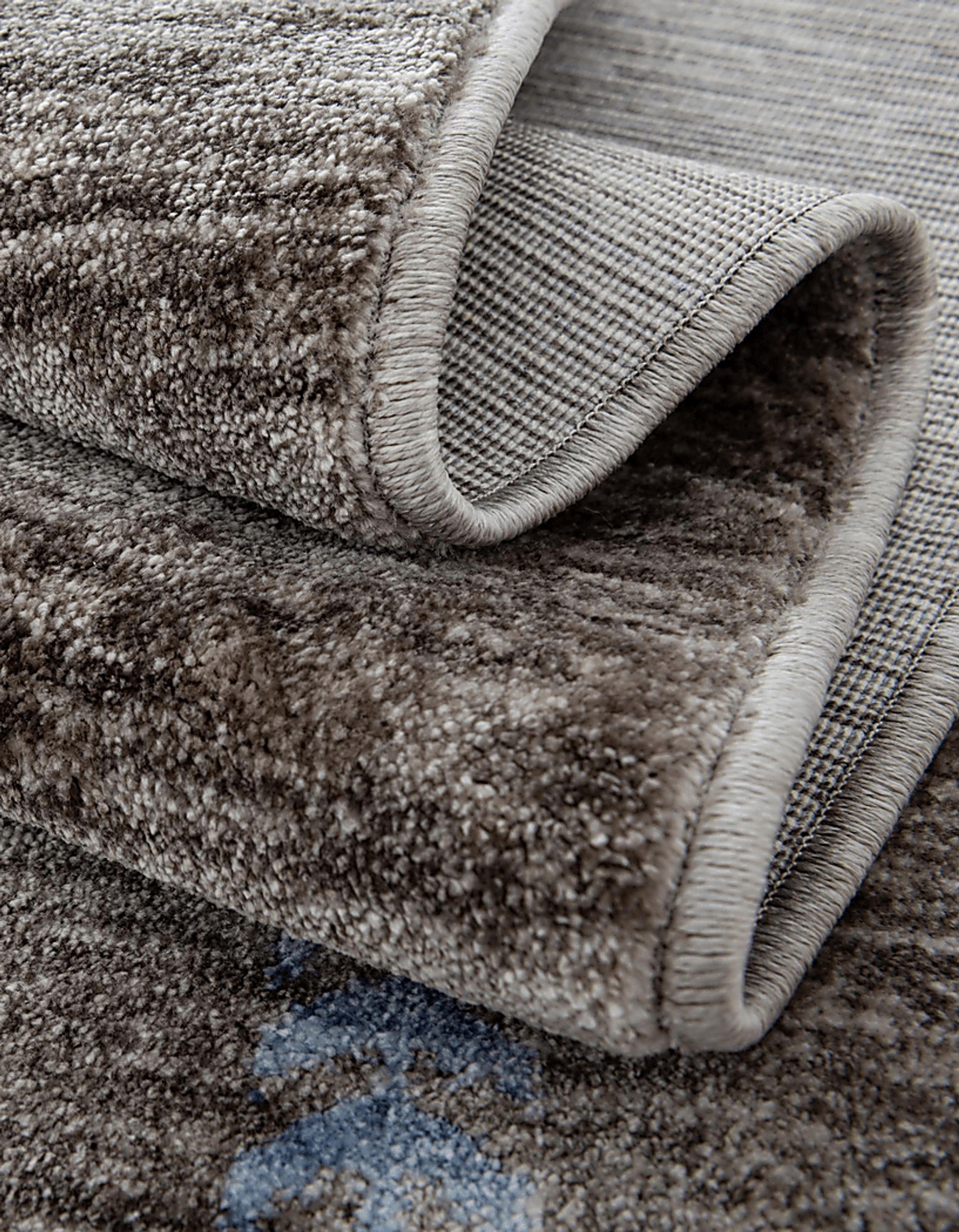 Mahbub Brown 5'3 x 8 Rug - Image 9
