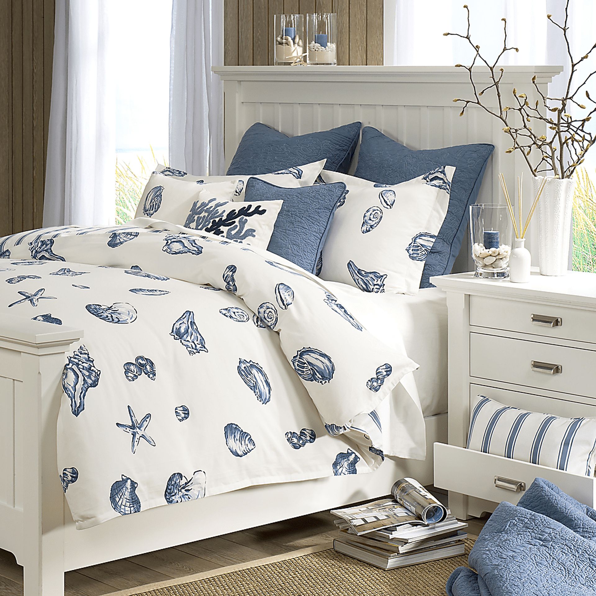 Mahier White Blue 3 Pc Full/Queen Duvet Set - Image 1