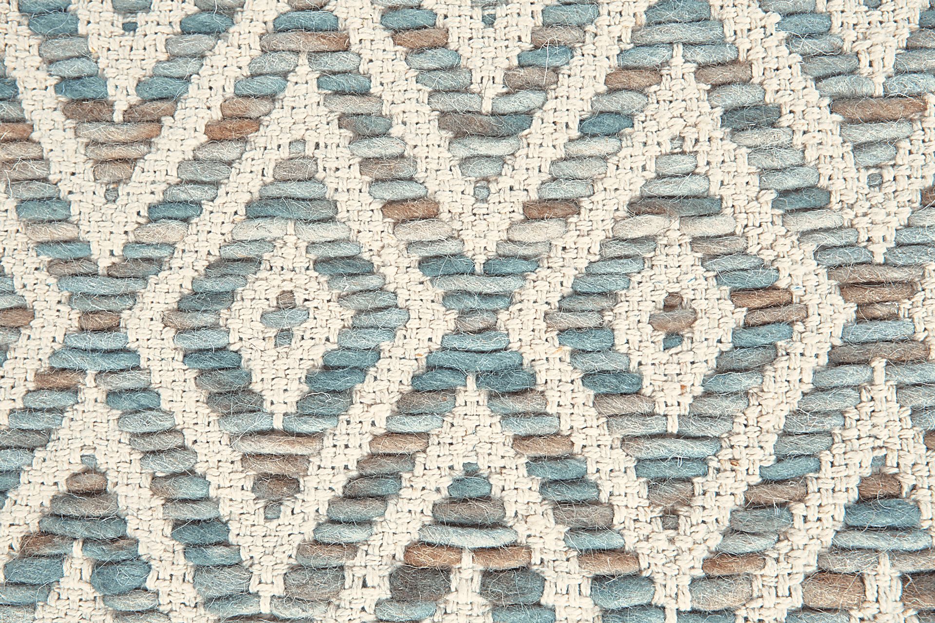 Mai Blue 5' x 8' Rug - Image 3