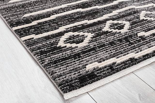 Maidbo Black 5'7 x 7'7 Rug - Thumbnail - Image 4