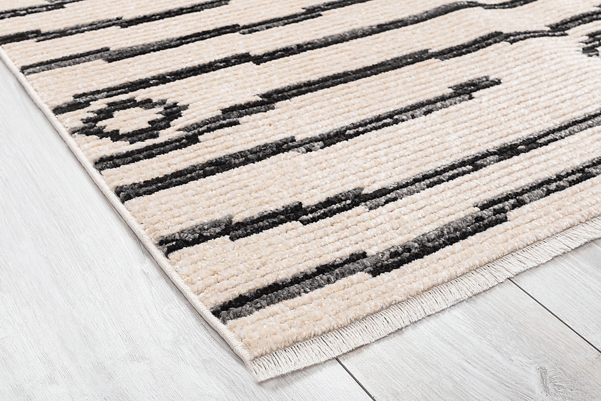 Maidbo Ivory 7'10 x 10'1 Rug - Image 4