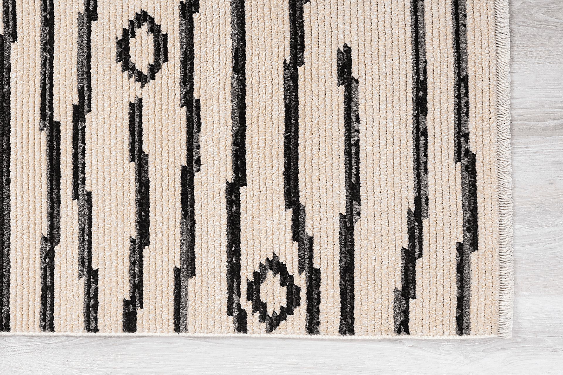 Maidbo Ivory 7'10 x 10'1 Rug - Image 5