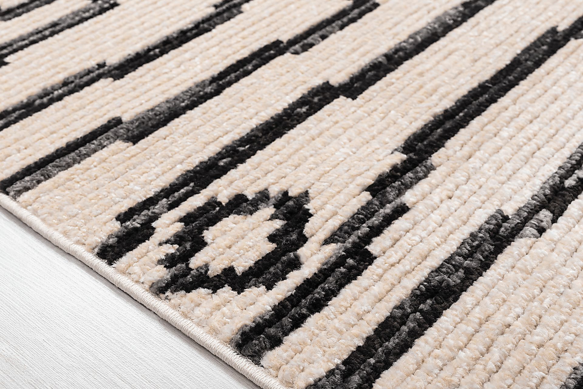 Maidbo Ivory 7'10 x 10'1 Rug - Image 6