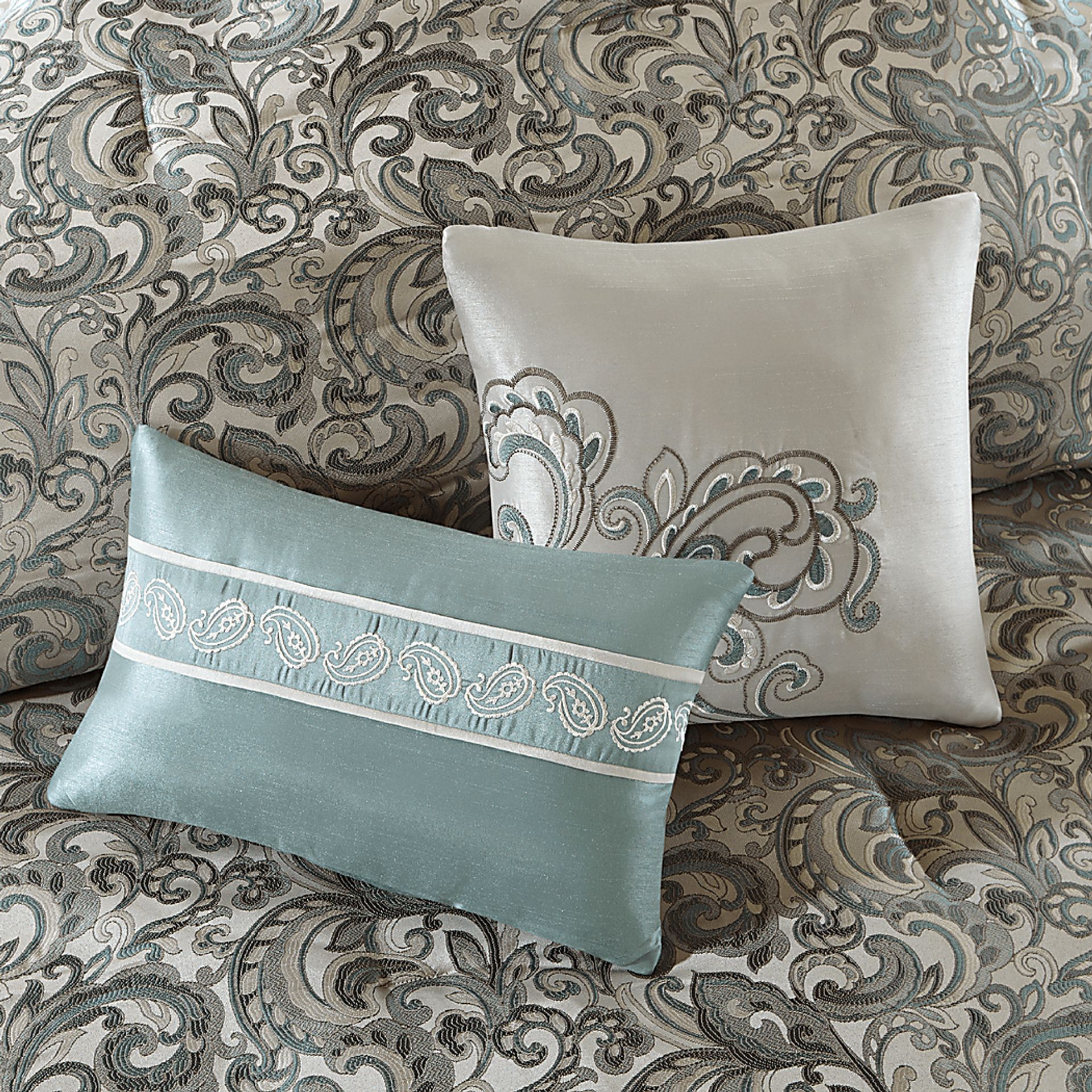 Maitha Teal 24 Pc Queen Room in a Bag - Image 12
