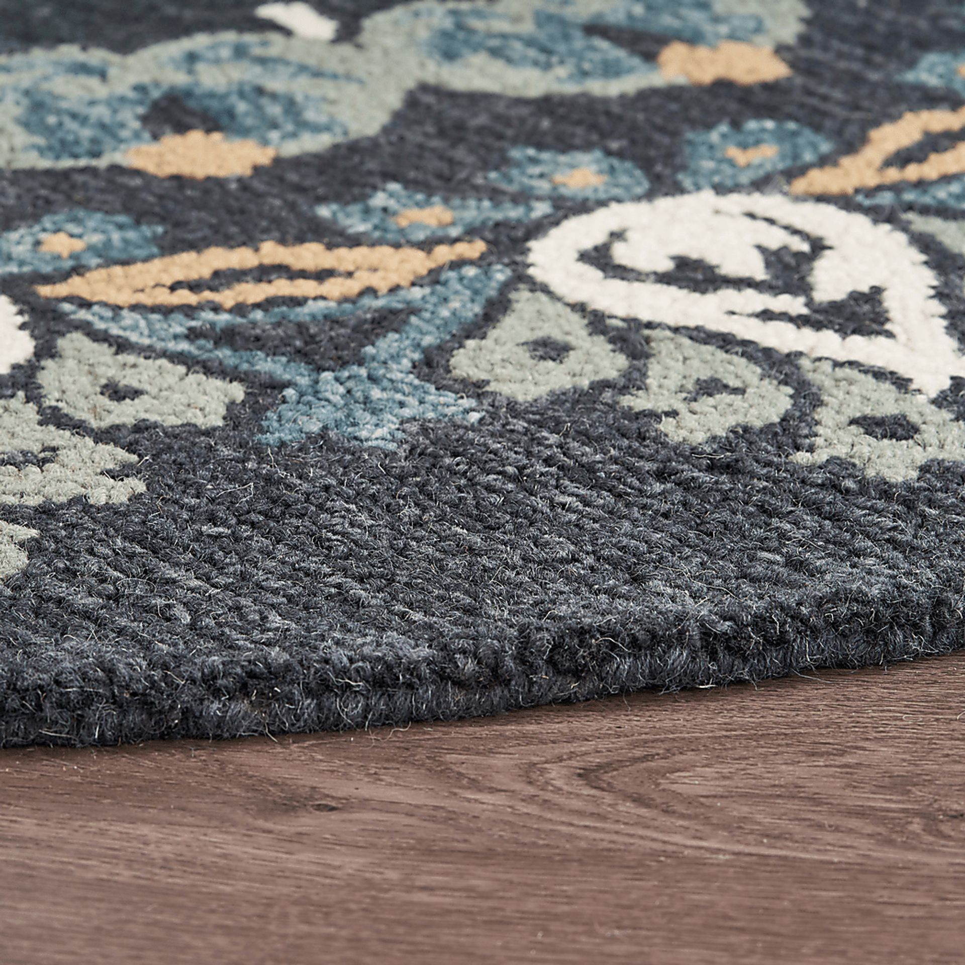Makda Black 4' Round Rug - Image 4