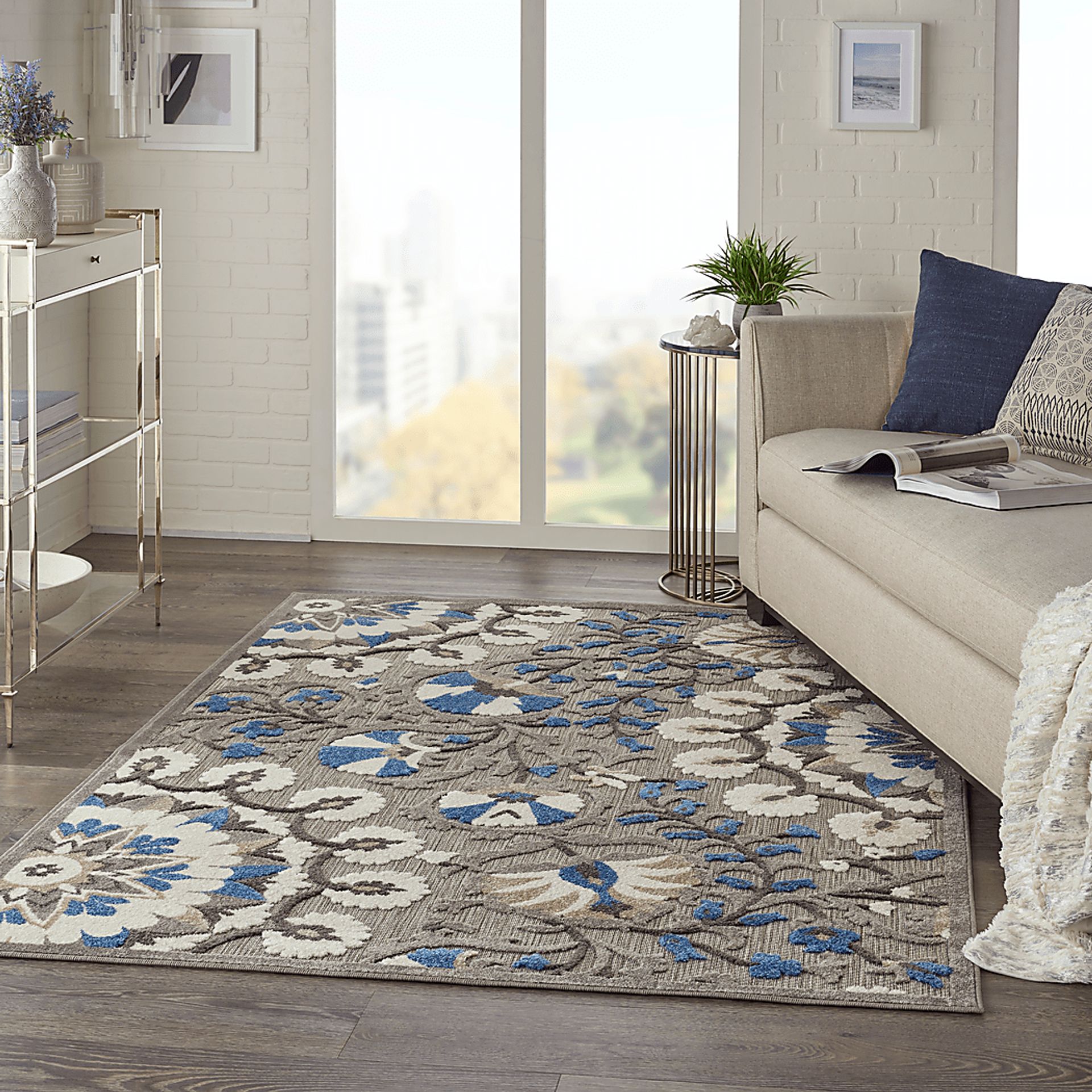 Makisha Gray 5' x 8' Indoor/Outdoor Rug - Image 6