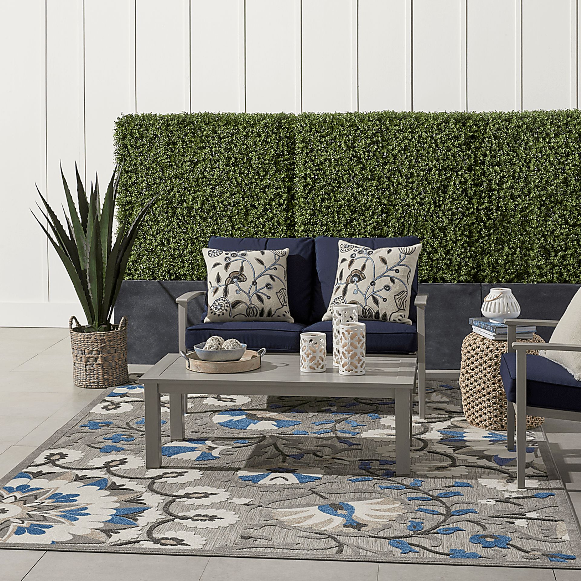 Makisha Gray 5' x 8' Indoor/Outdoor Rug - Image 10