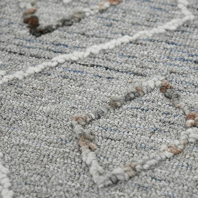 Malarton Gray 8' x 10' Rug - Thumbnail - Image 3