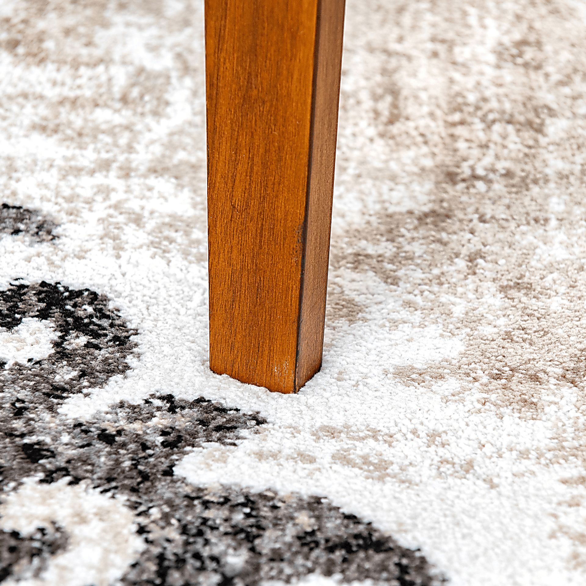 Malo Gray 7'8 x 10'x10 Rug - Image 5