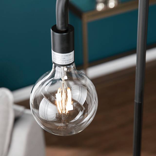 Manley Black Floor Lamp - Thumbnail - Image 3