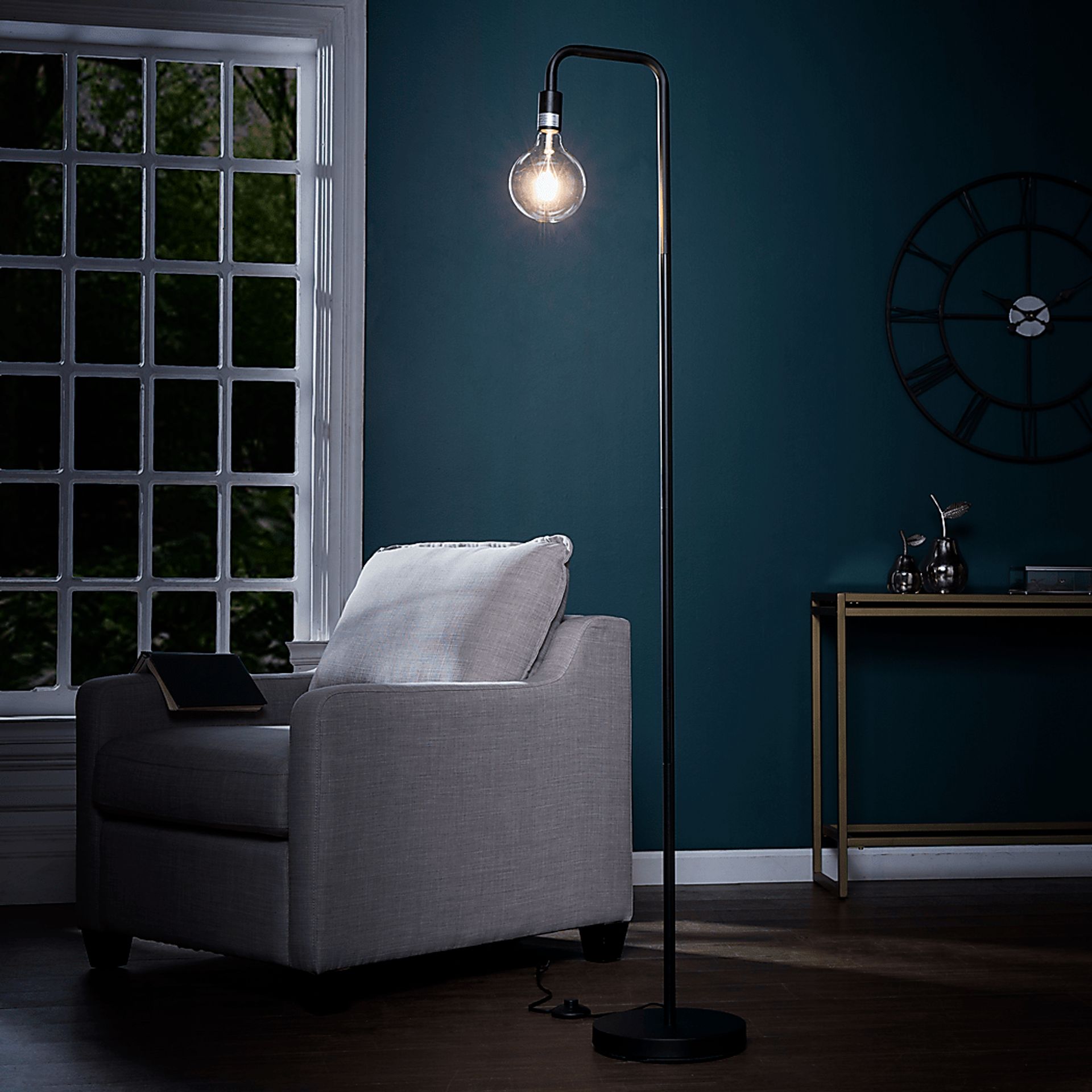 Manley Black Floor Lamp - Image 4