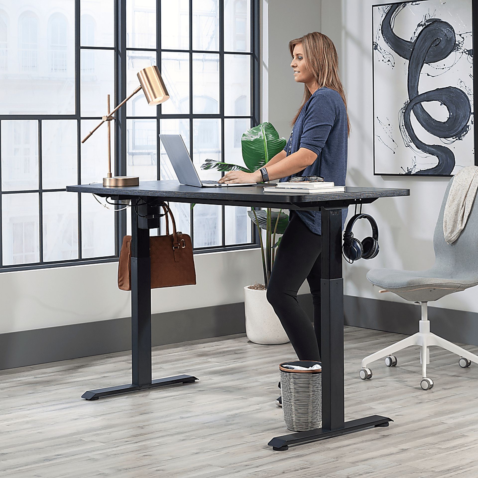 Maplelife Black Adjustable Height Desk - Image 2