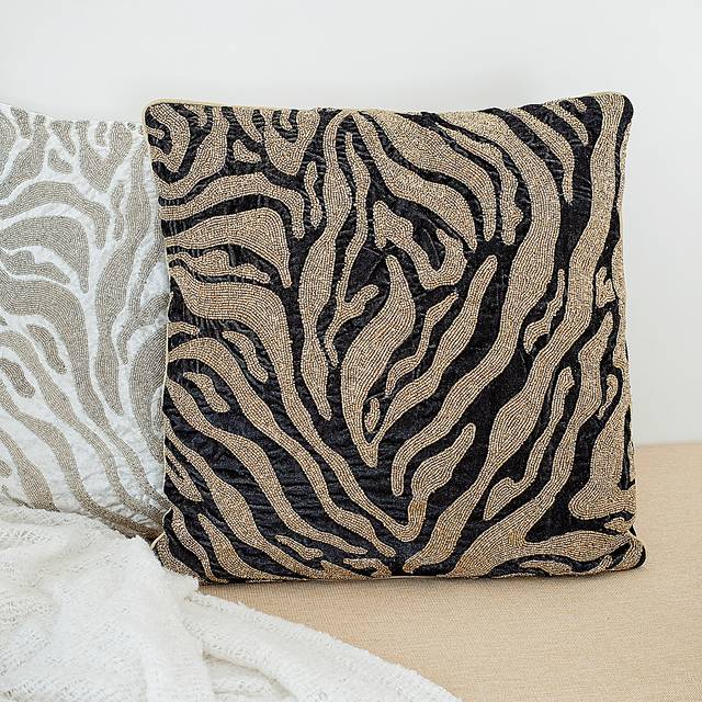 Mapozza Gold Accent Pillow - Thumbnail - Image 2