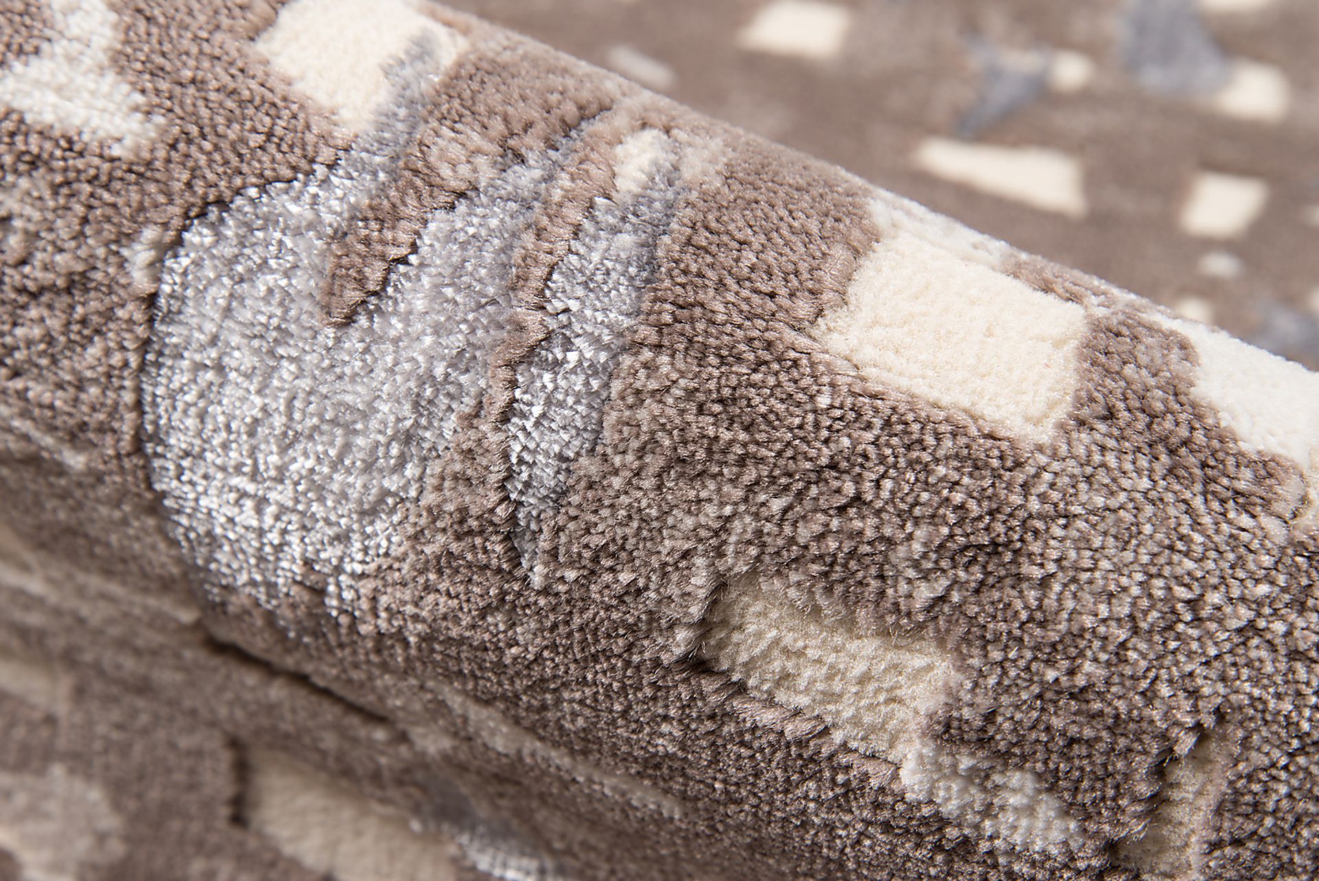 Marcey Beige 5' x 7'6 Rug - Image 3