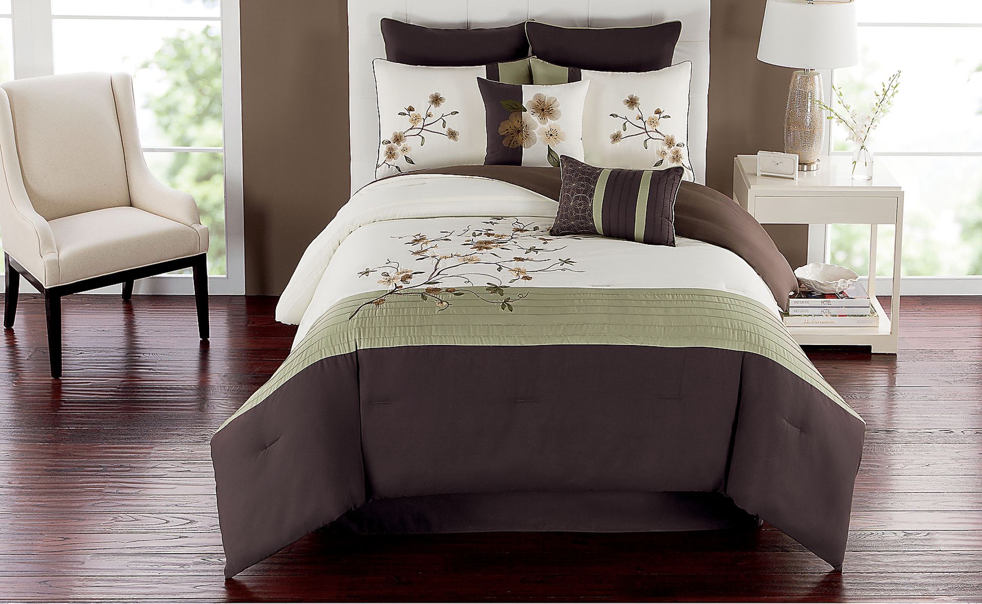 Maricela Green 8 Pc Queen Comforter Set - Image 1