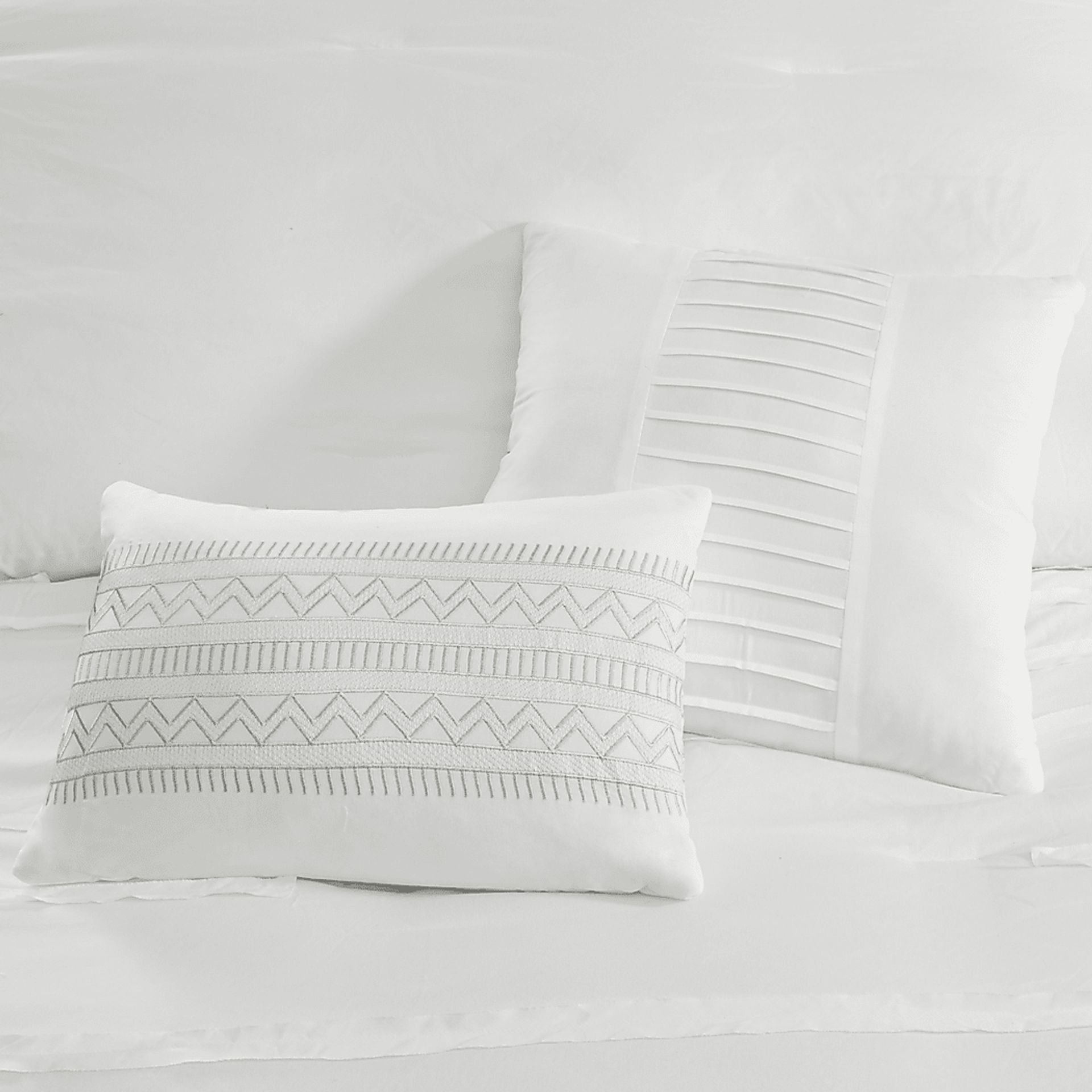 Maricka White 8 Pc Queen Comforter Set - Image 13