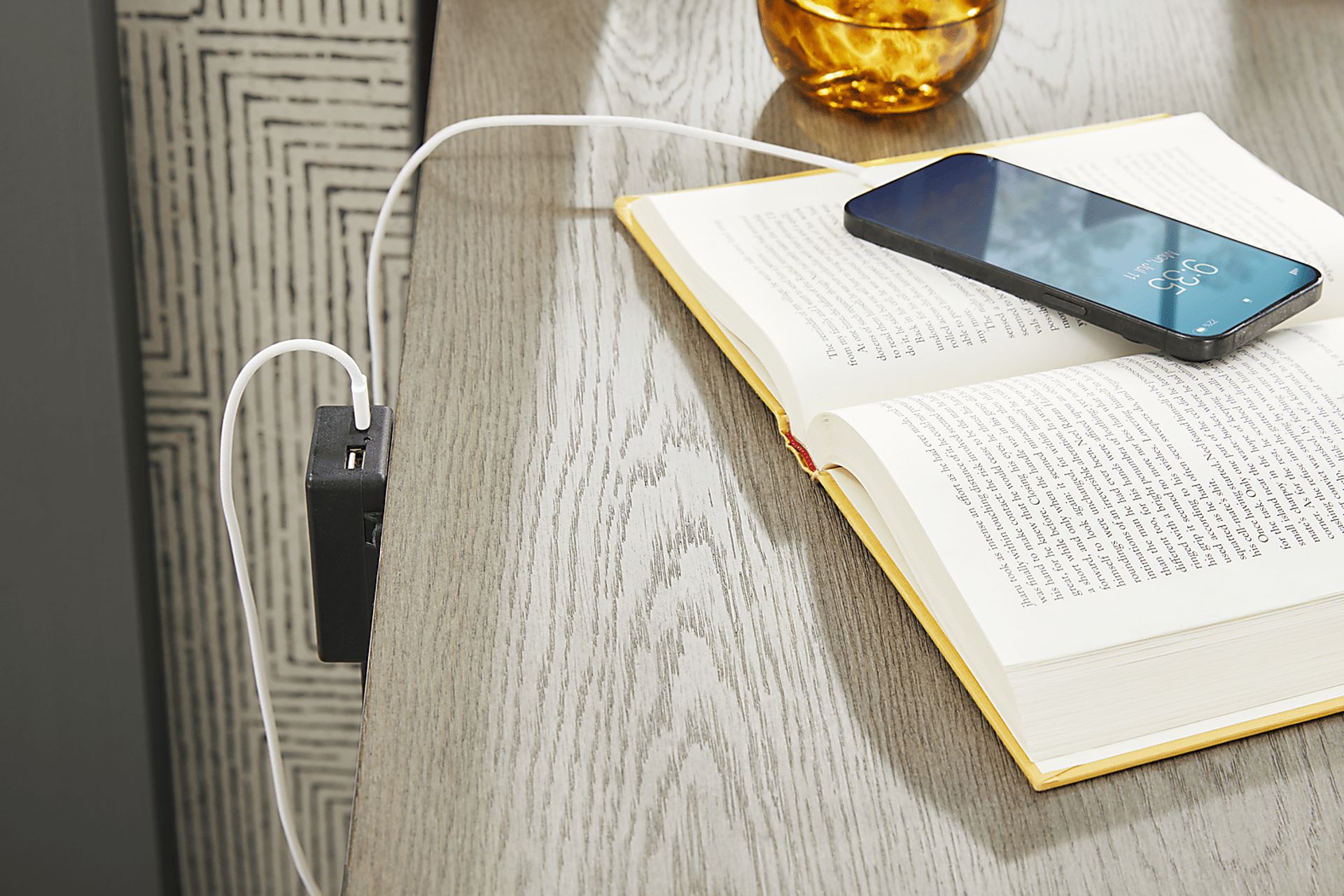 Marisole Taupe 7 Pc King Upholstered Bedroom - Image 9