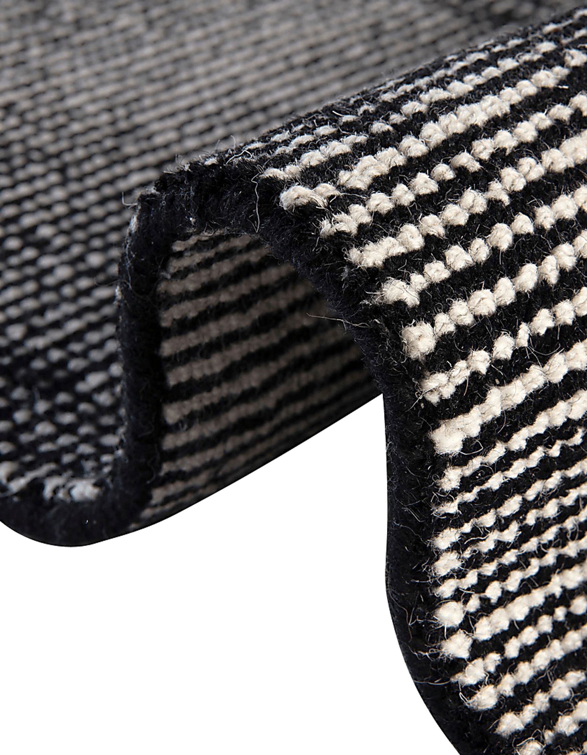 Marmot Black 5'1 x 8' Rug - Image 8