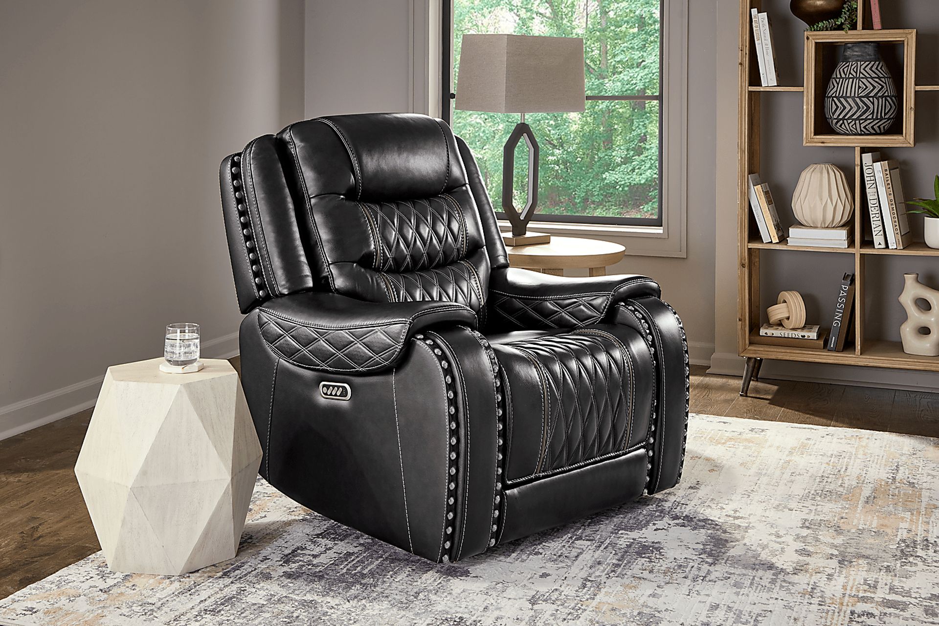 Marquee Black Leather Triple Power Recliner - Image 5