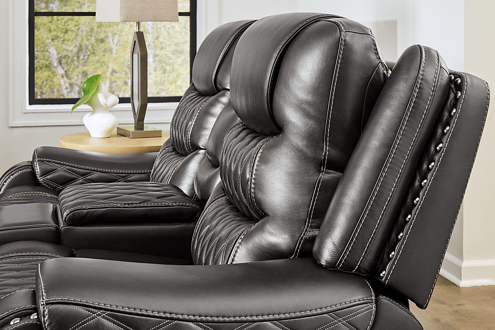 Marquee Black Leather Triple Power Reclining Loveseat - Image 4