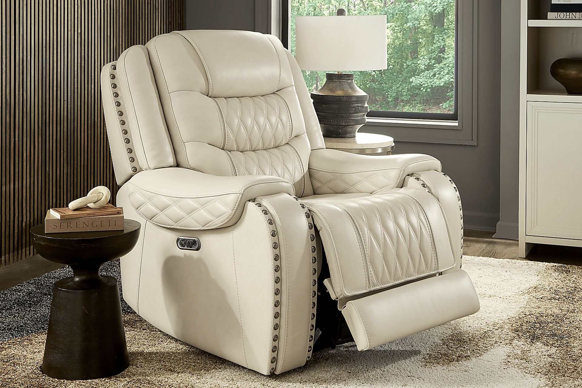 Marquee Cream Leather Triple Power Recliner - Image 4