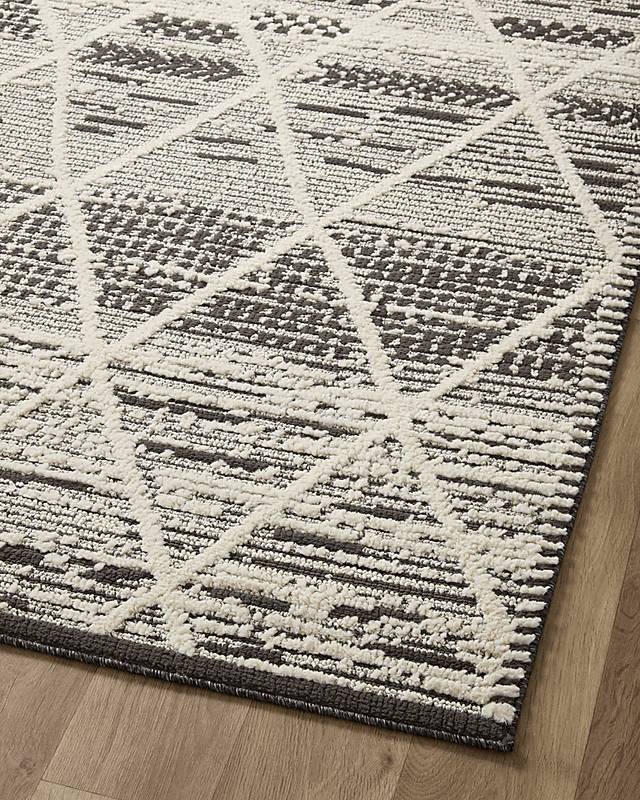 Marsa Black 5'3 x 7'6 Rug - Thumbnail - Image 6