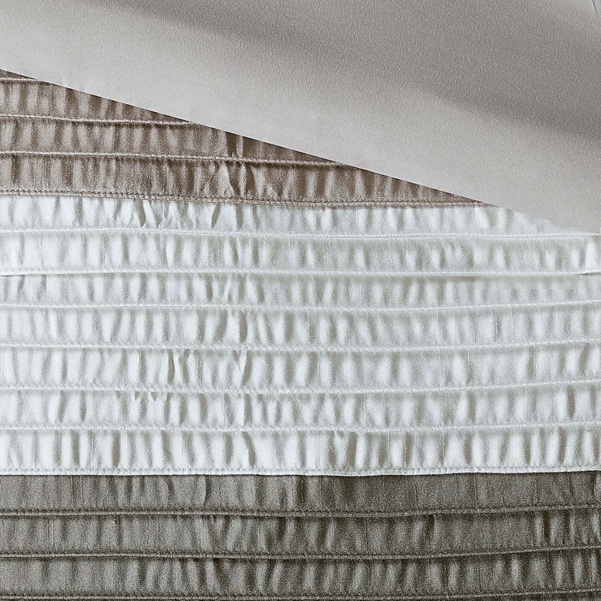 Maryn Natural 6 Pc Queen Duvet Set - Image 4