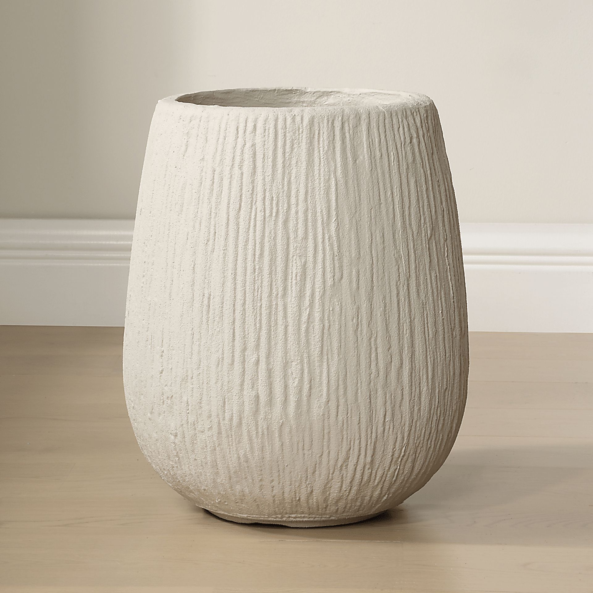 Matri White Outdoor Planter - Image 4