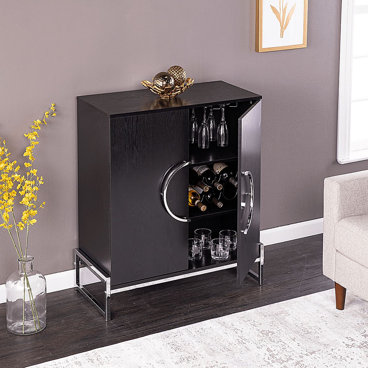 Mavelle Black Bar Cabinet - Rooms To Go