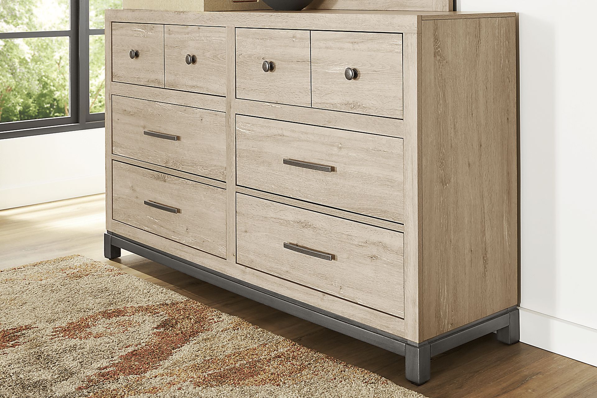 Maxton Place Natural 7 Pc Queen Bedroom - Image 5