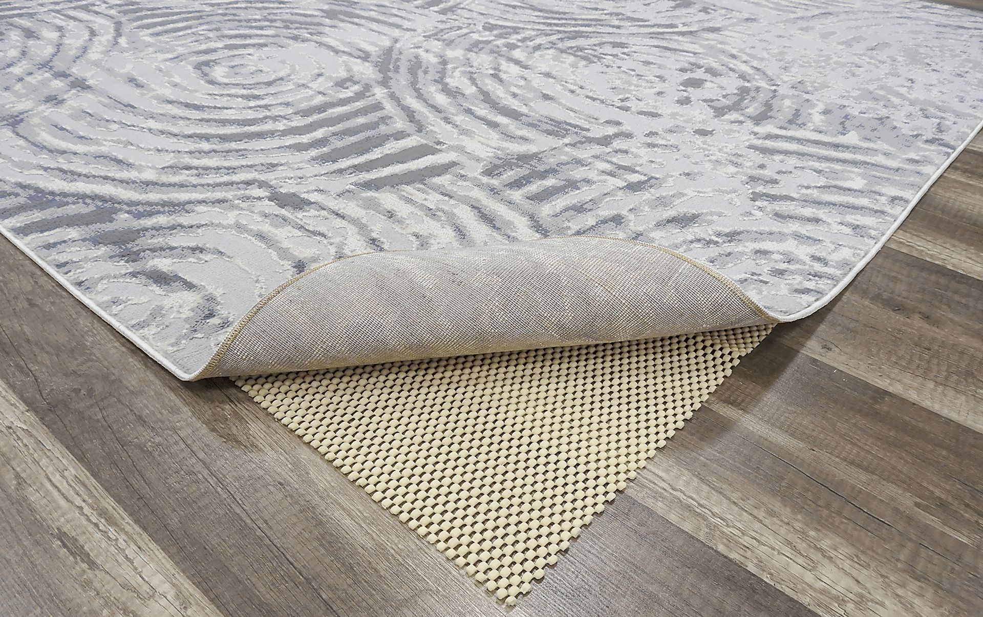 Cosmoliving White Rug | Rooms to Go