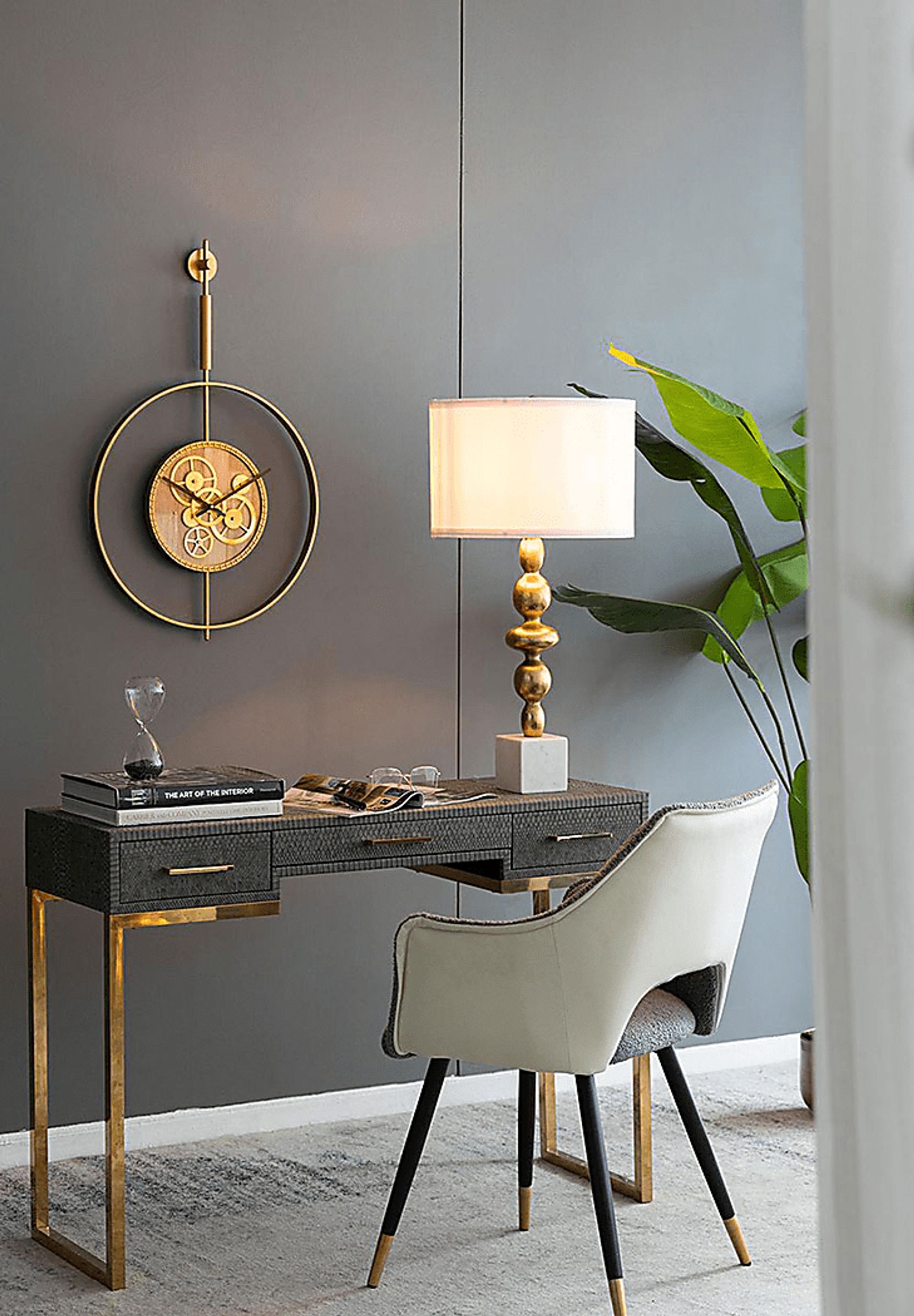 Maybole Gate Gold Lamp - Image 3