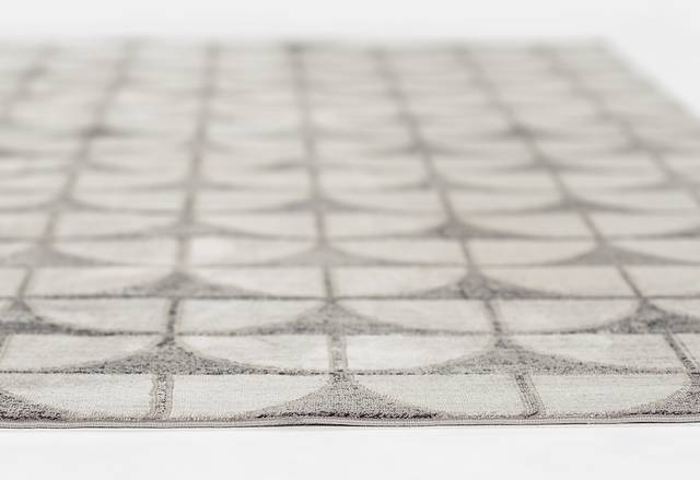 Mazen Black 3'10 x 5'7 Rug - Thumbnail - Image 6