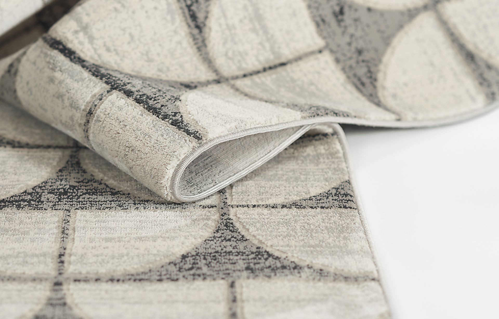 Mazen Black 5'1 x 7'7 Rug - Image 8