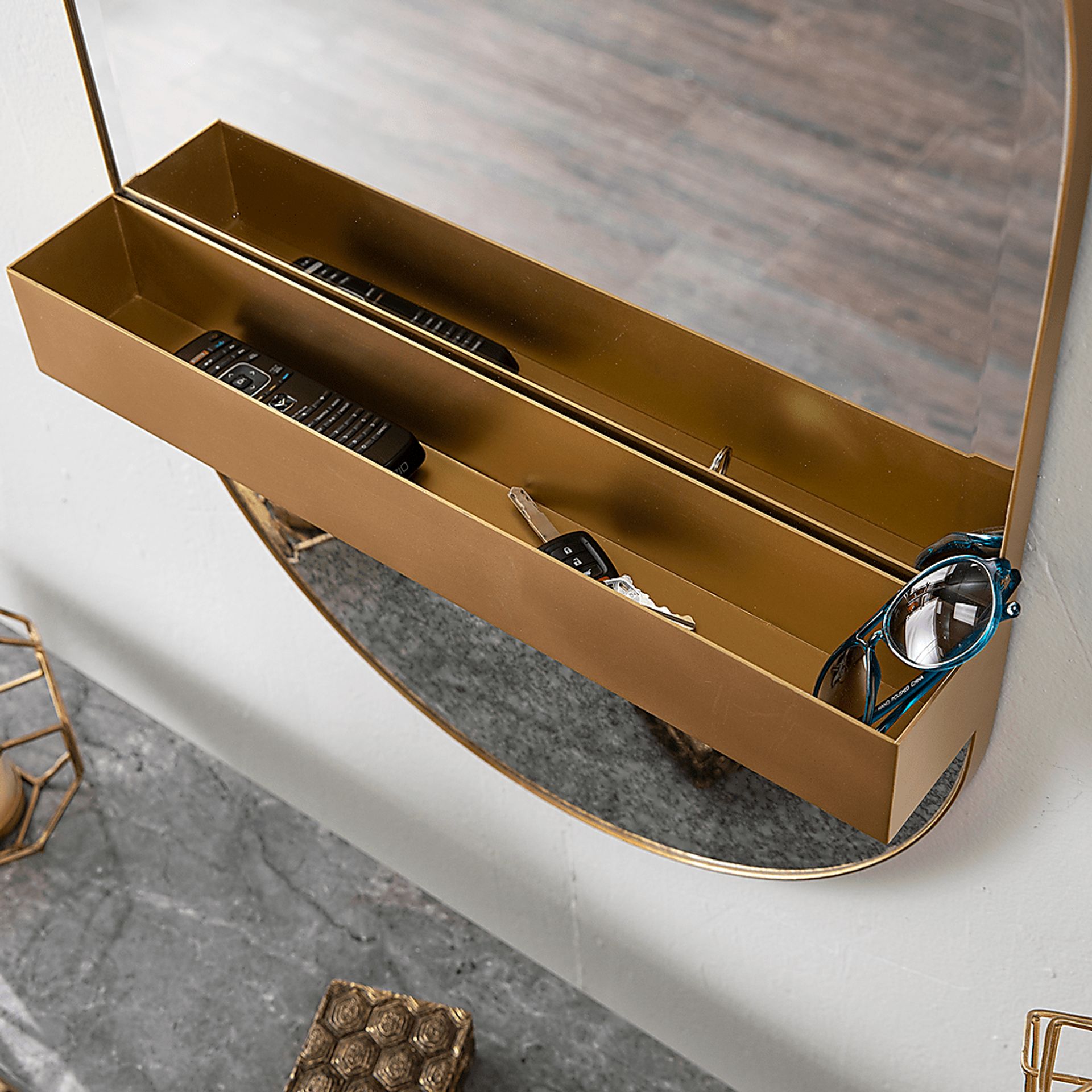 McCaffrey Gold Mirror - Image 4