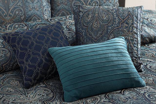 McKillop Teal 7 Pc Full/Queen Comforter Set - Thumbnail - Image 5