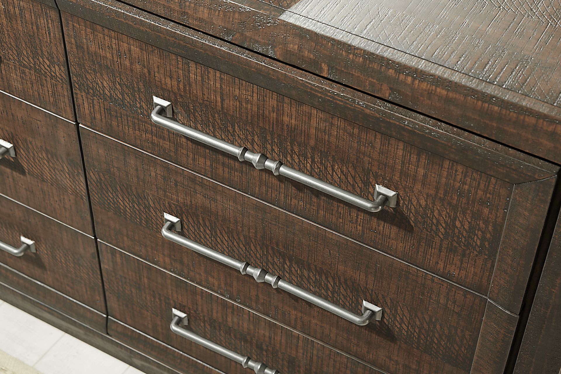 Mckinnon Dark Brown 7 Pc Queen Platform Bedroom - Image 10