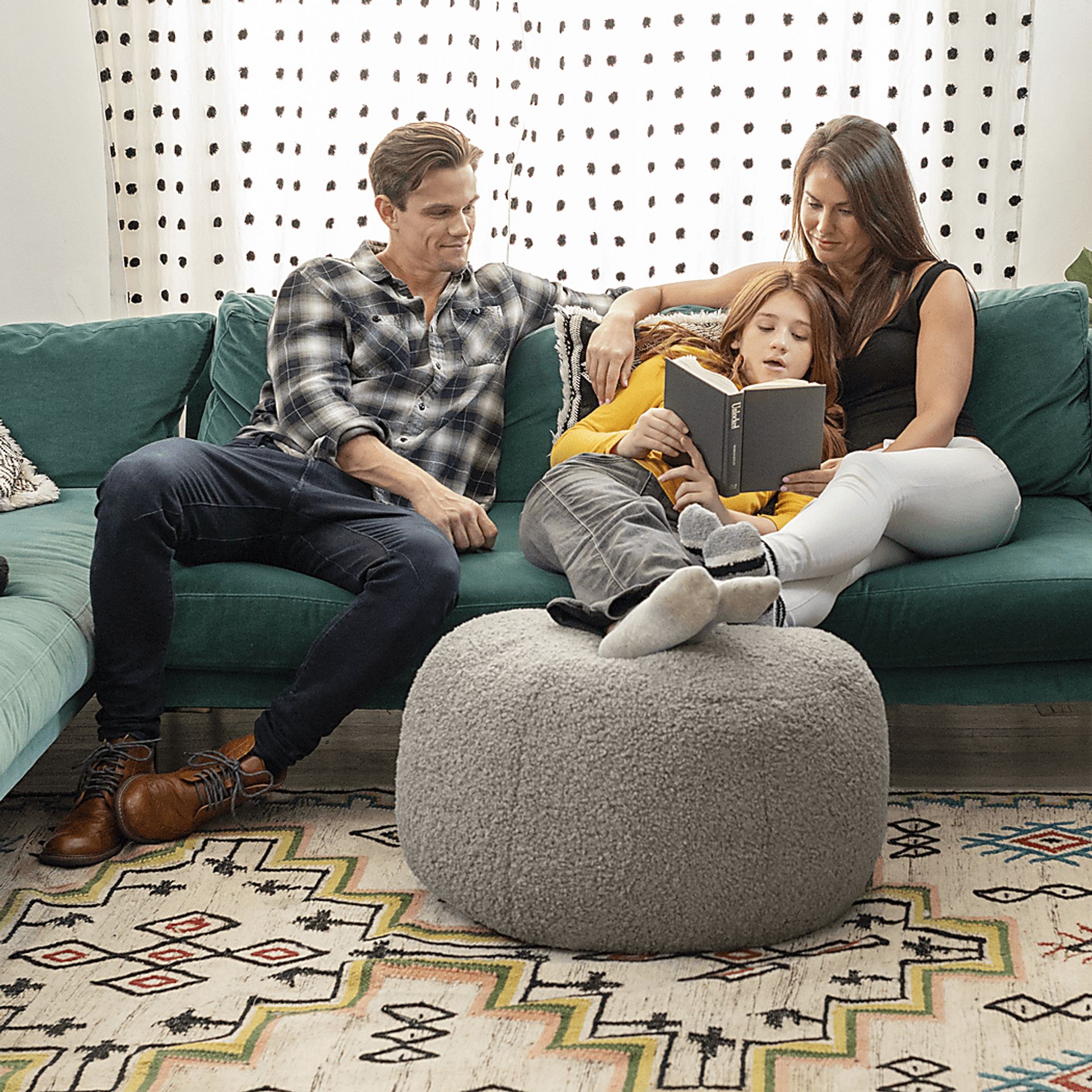 Meashi Gray Shearling Pouf - Image 4