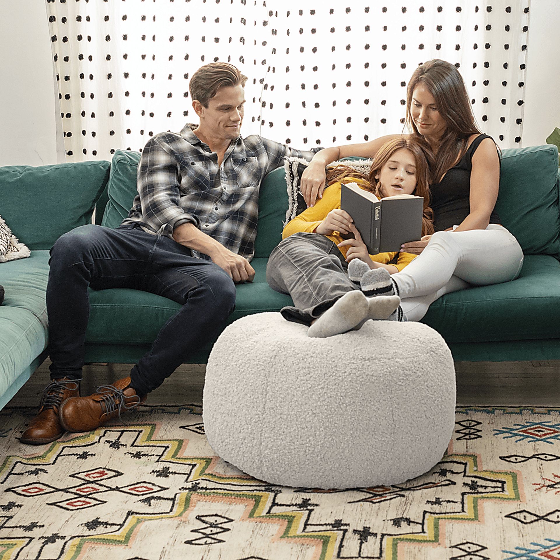 Meashi White Shearling Pouf - Image 4