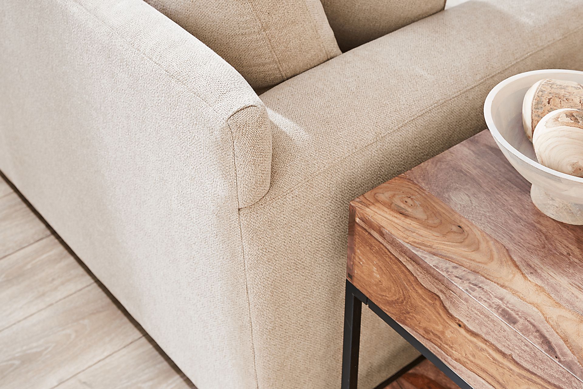 Melbourne Beige 4 Pc Sectional Living Room - Image 7