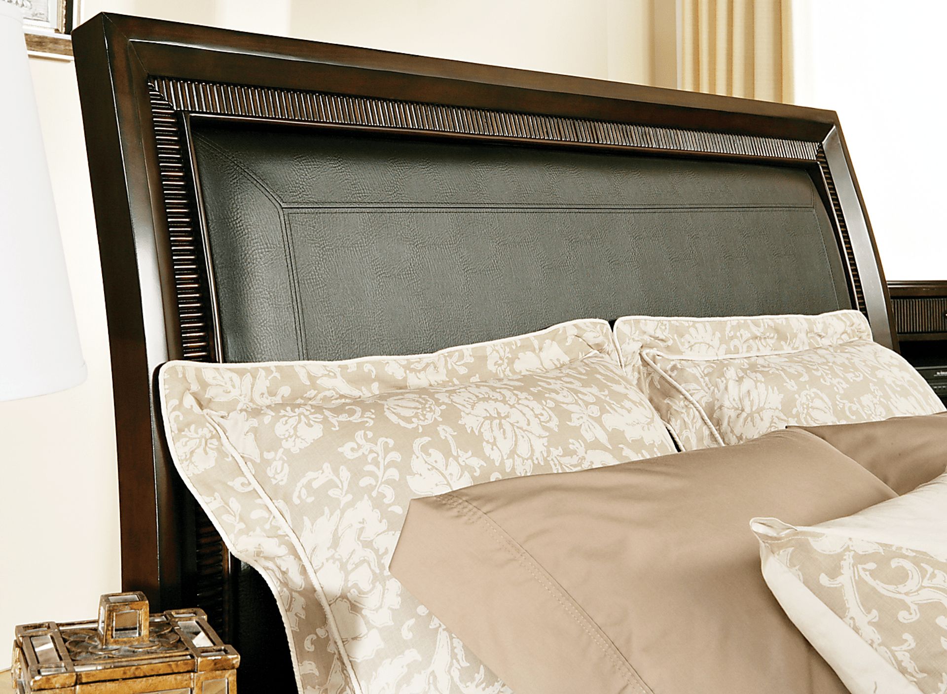 Melrose Hill 3 Pc King Bed - Image 2