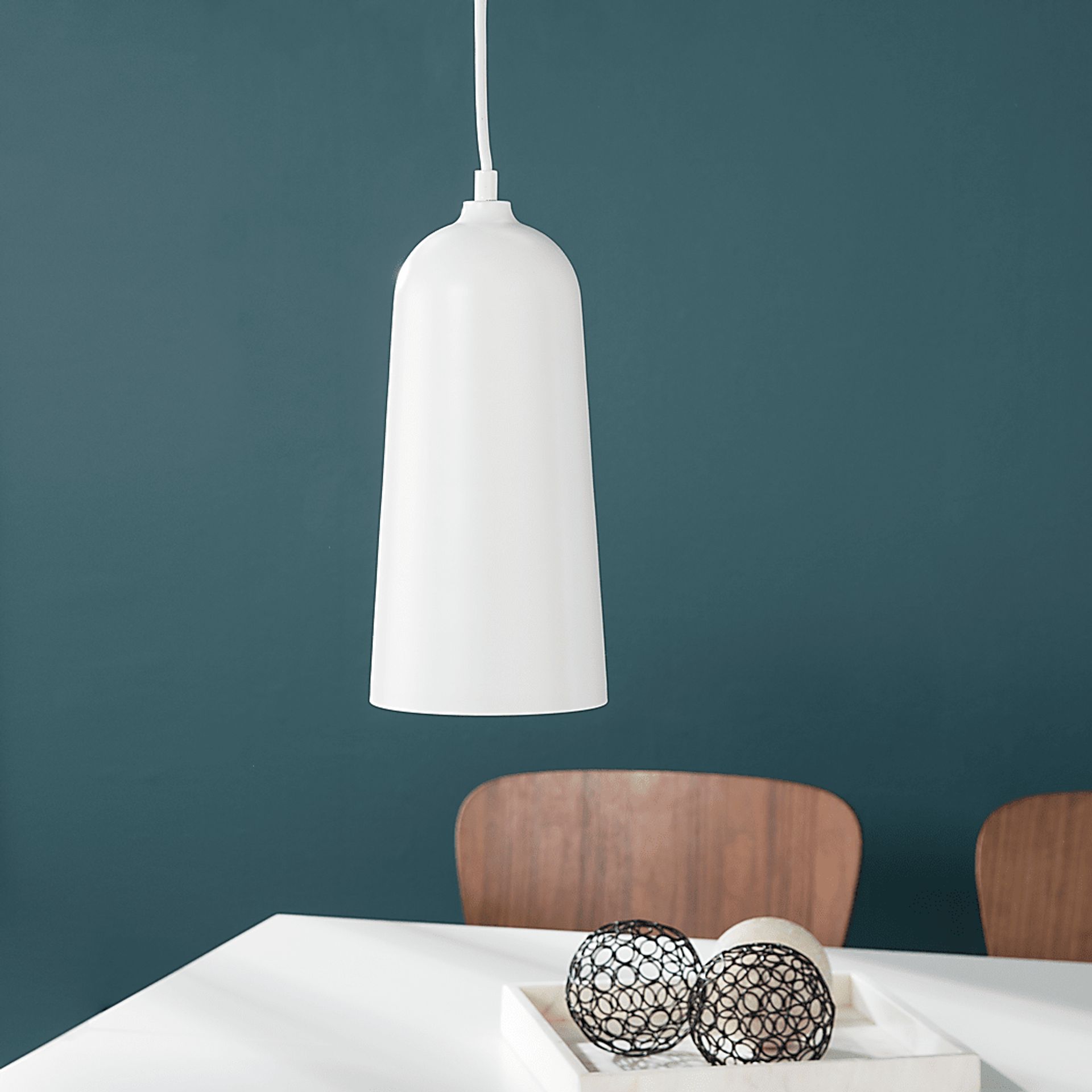 Mendlewood White Chandelier - Image 4