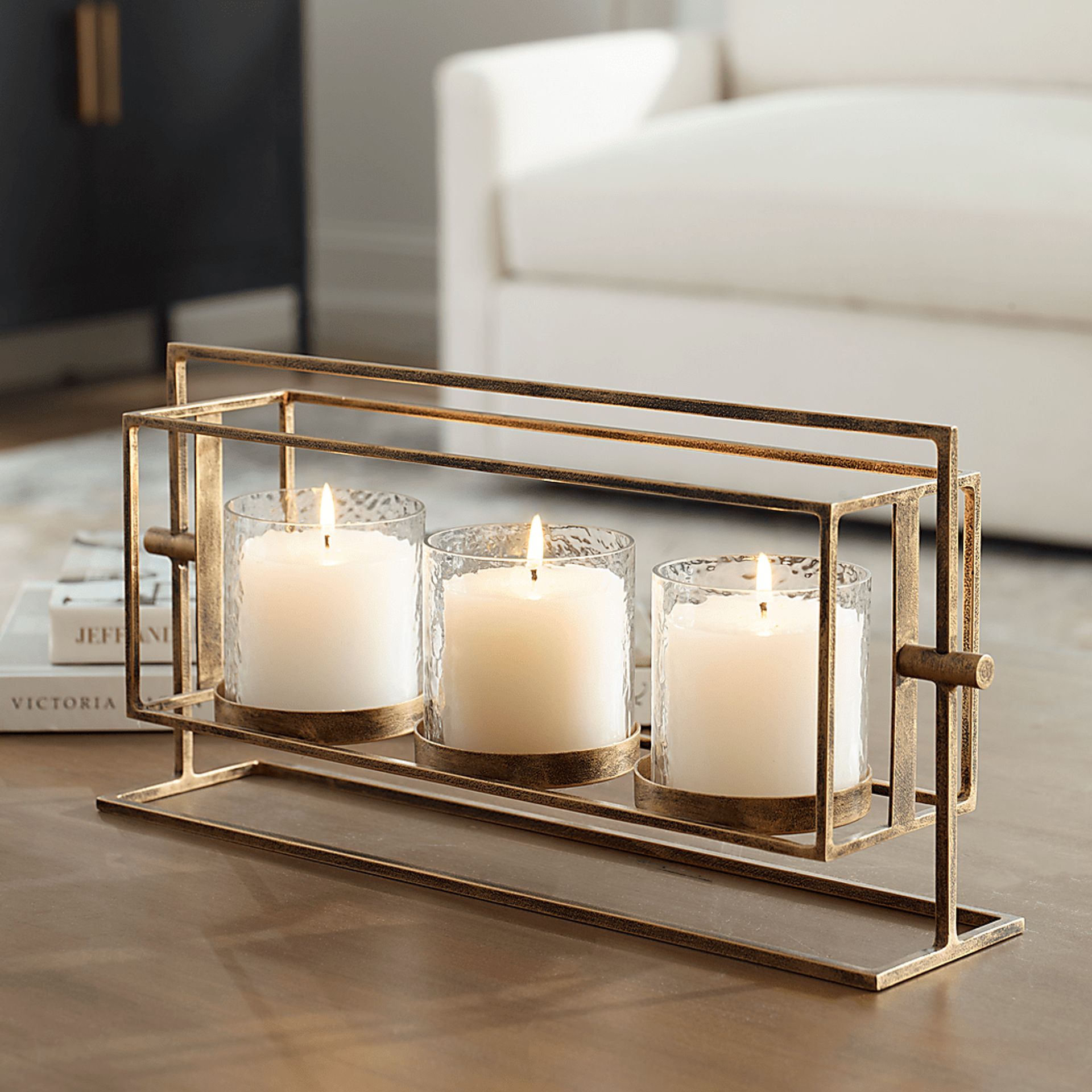 Menix Gold Candle Holder - Image 2